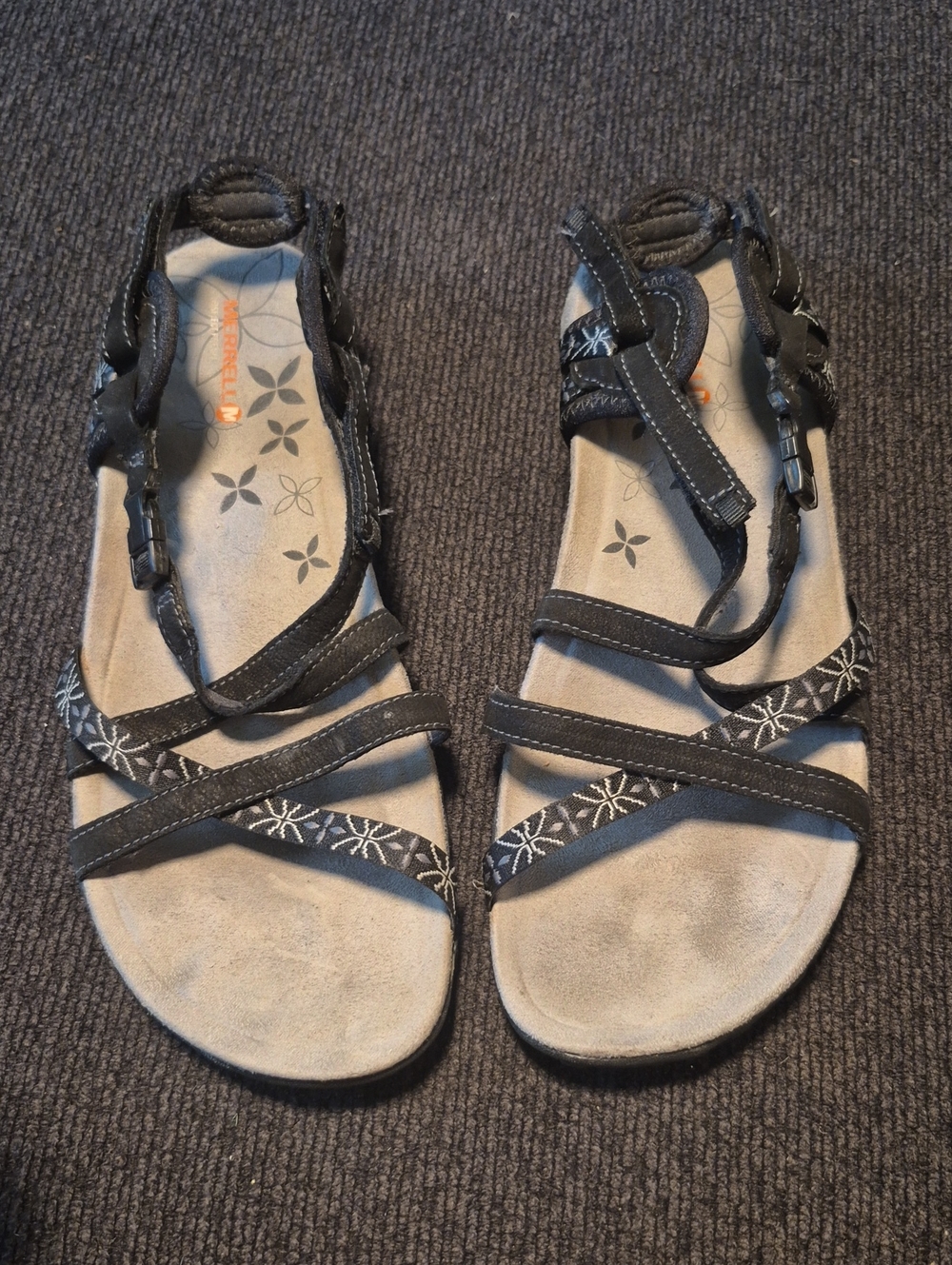Merrell Black Floral-Embroidered Strappy Sandals